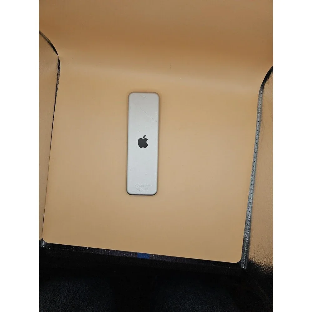 Apple TV Siri Remote Control - MLLC2LL/A - EMC2677 - A1513